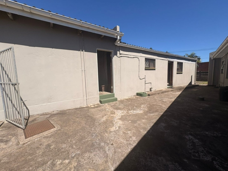 5 Bedroom Property for Sale in Dorchester Heights Eastern Cape